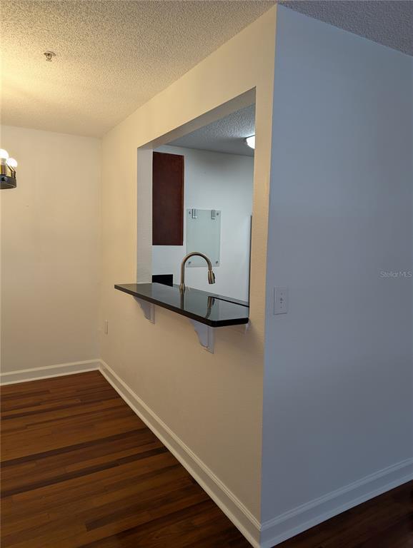 Building Photo - 2077 Dixie Belle Dr