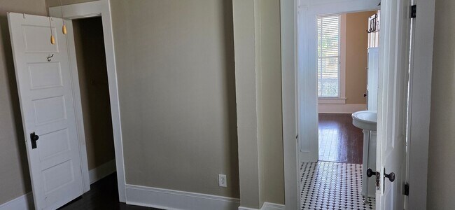 Building Photo - 4510 Avenue R 1/2
