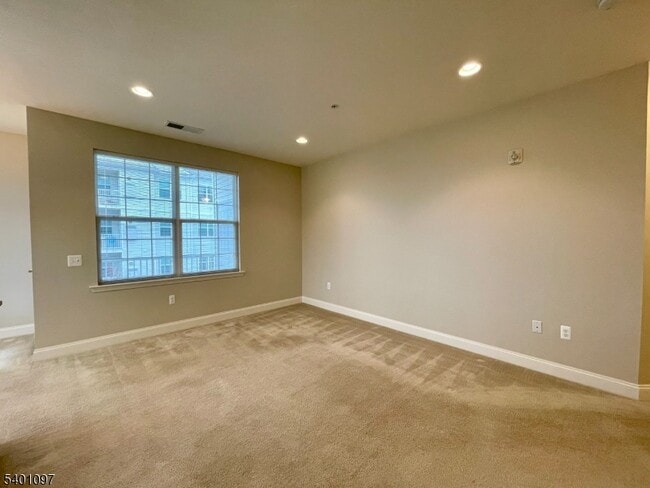 Building Photo - 3310 Ramapo Ct