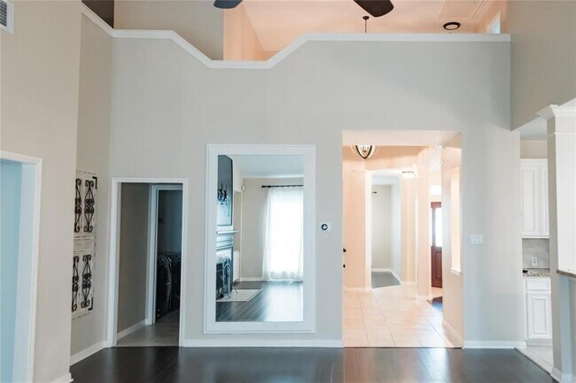 Building Photo - 410 Blossomwood Dr