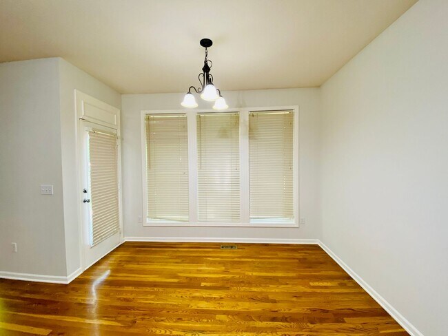 Building Photo - {15808} Hampton Place Two Story Home + Finished Basement + Three Car Garage + Blue Valley HS