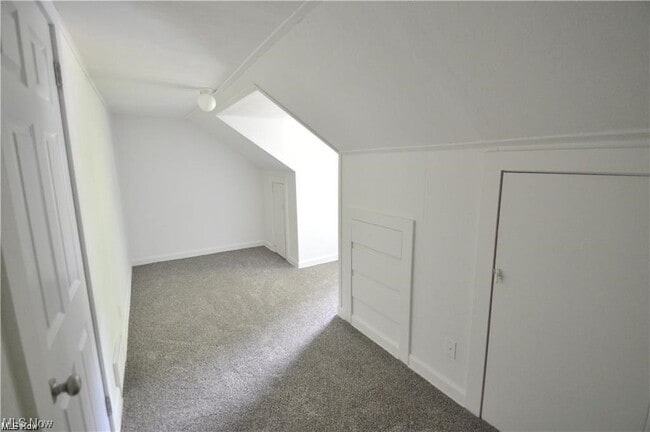 Building Photo - 2339 Renwick Dr