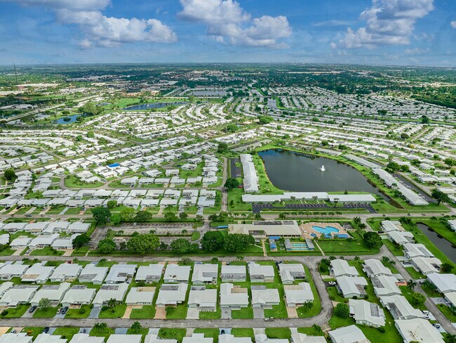 Building Photo - 519 SW 18th St