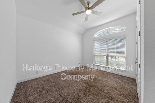 Building Photo - 221 Terramar