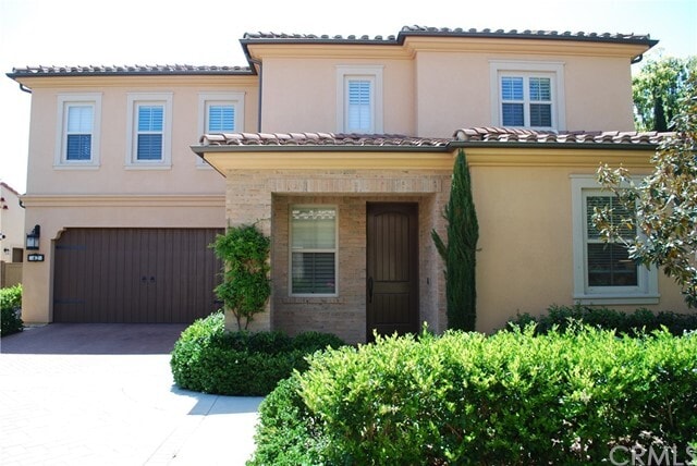 Primary Photo - 42 Twin Gables