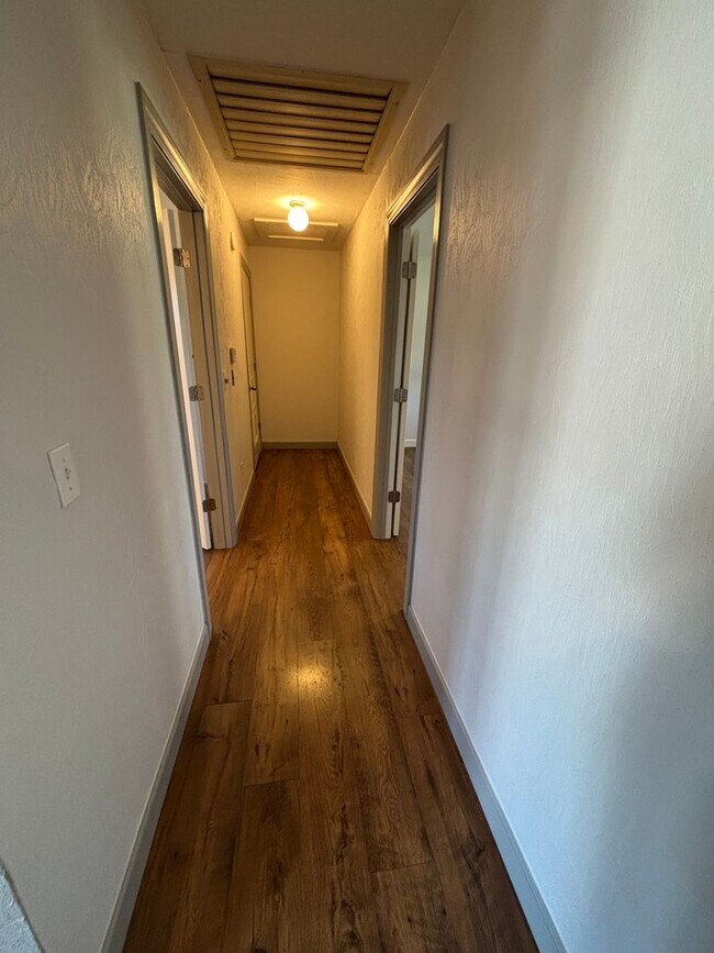 Building Photo - CUTE 1 Bedroom 1 Bathroom Home available NOW in NIXA!!