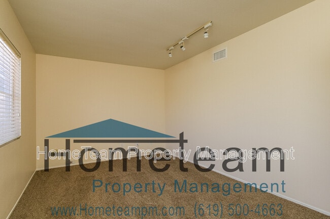 Building Photo - 1222 La Vida Ct