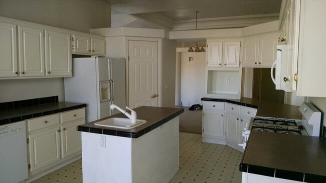 Building Photo - Worley Country Home on 20+ Acres