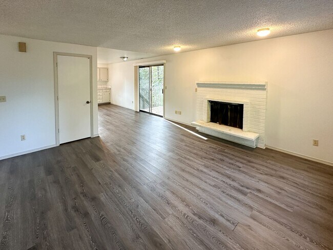 Building Photo - 2196-2204 Nomad Ct SE