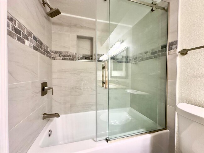 Building Photo - 5140 Conroy Rd