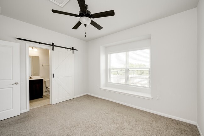 Building Photo - 9706 Whisper Willow Blvd