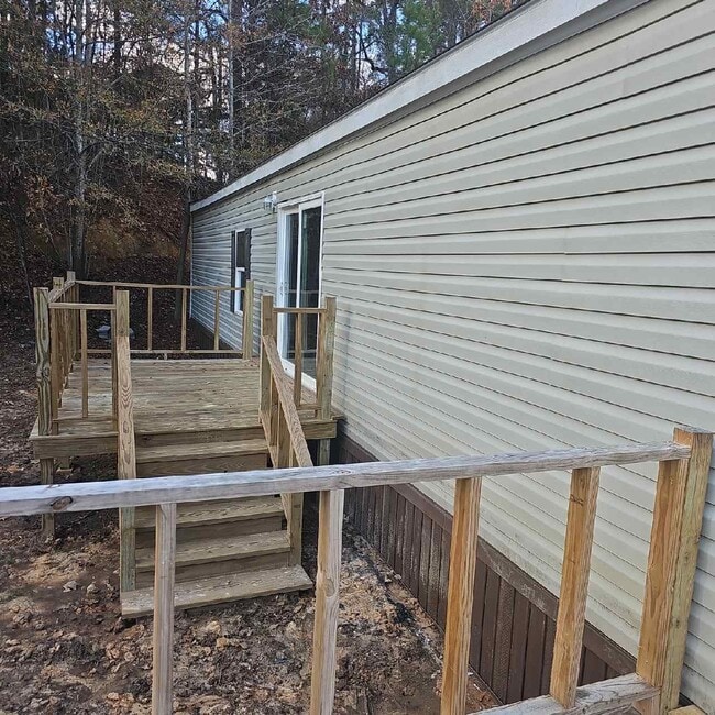 Building Photo - 890 Rough Edge Rd