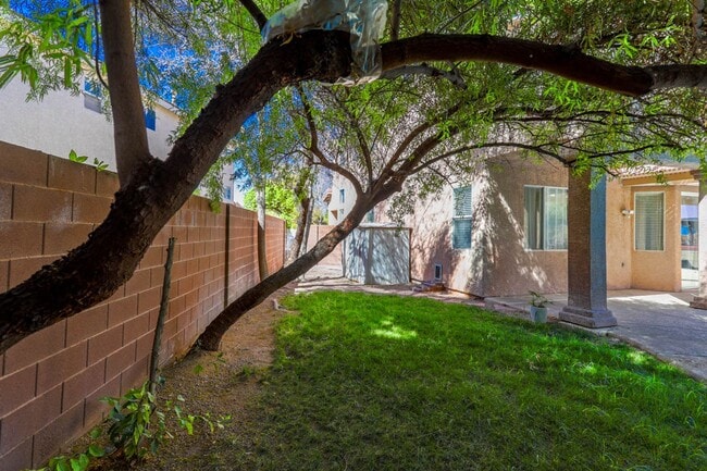 Building Photo - Beautiful North West Las Vegas 4 Bedroom P...