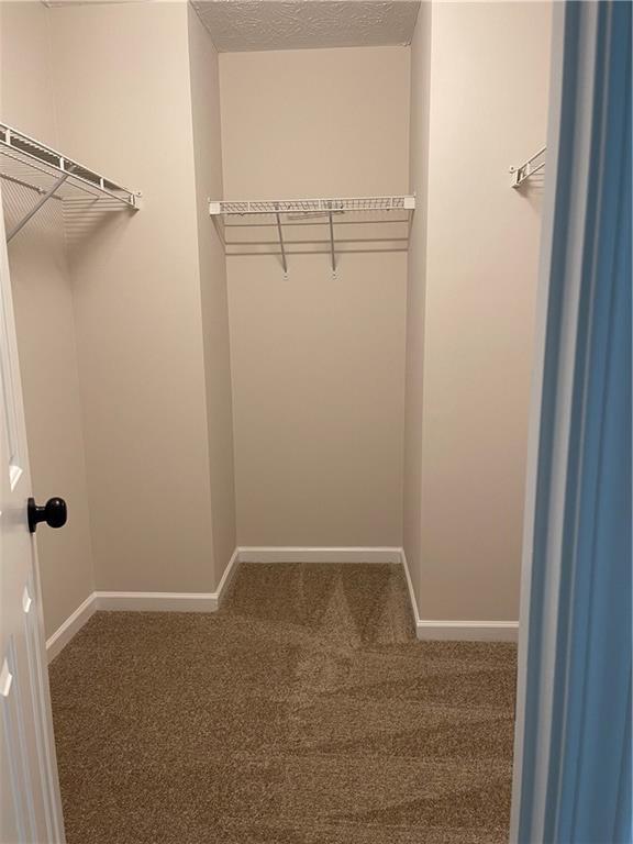 Building Photo - 160 Village Trce