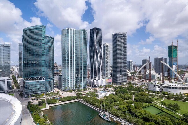 Building Photo - 888 Biscayne Blvd