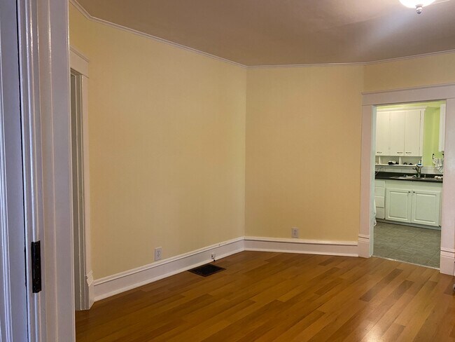 Building Photo - Historic John Rickard House