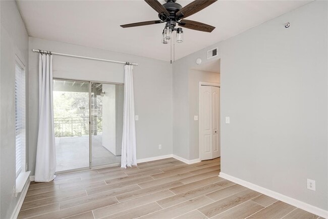 Building Photo - 6000 Shepherd Mountain Cove