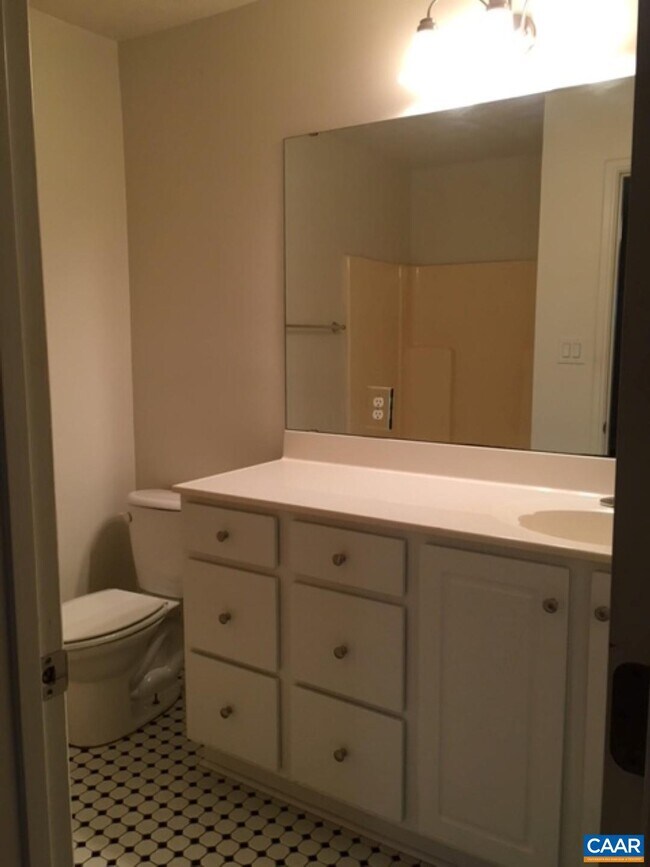 Building Photo - 102 Turtle Creek Rd