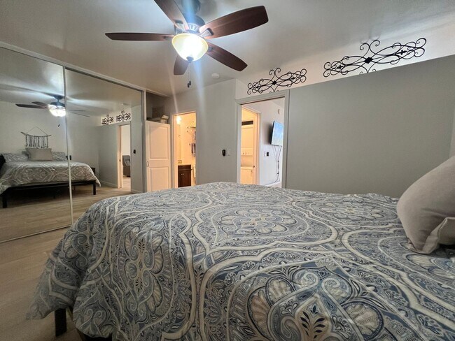 Building Photo - One bedroom semi-furnished bottom floor condo