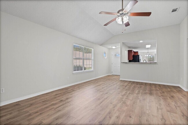 Building Photo - 2074 Spring Grove S