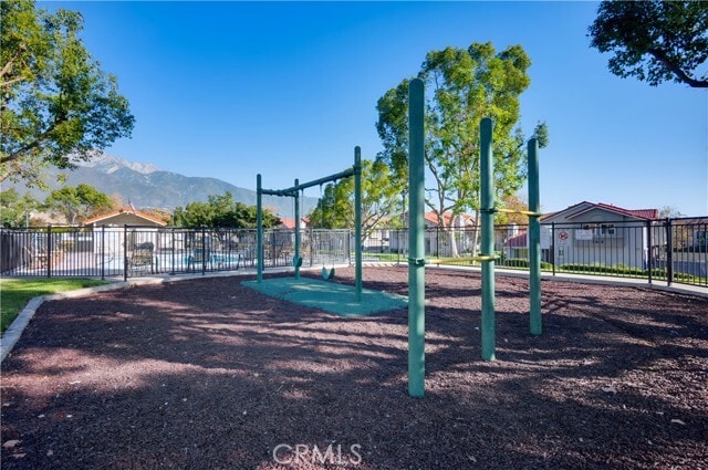 Building Photo - 9896 Highland Ave