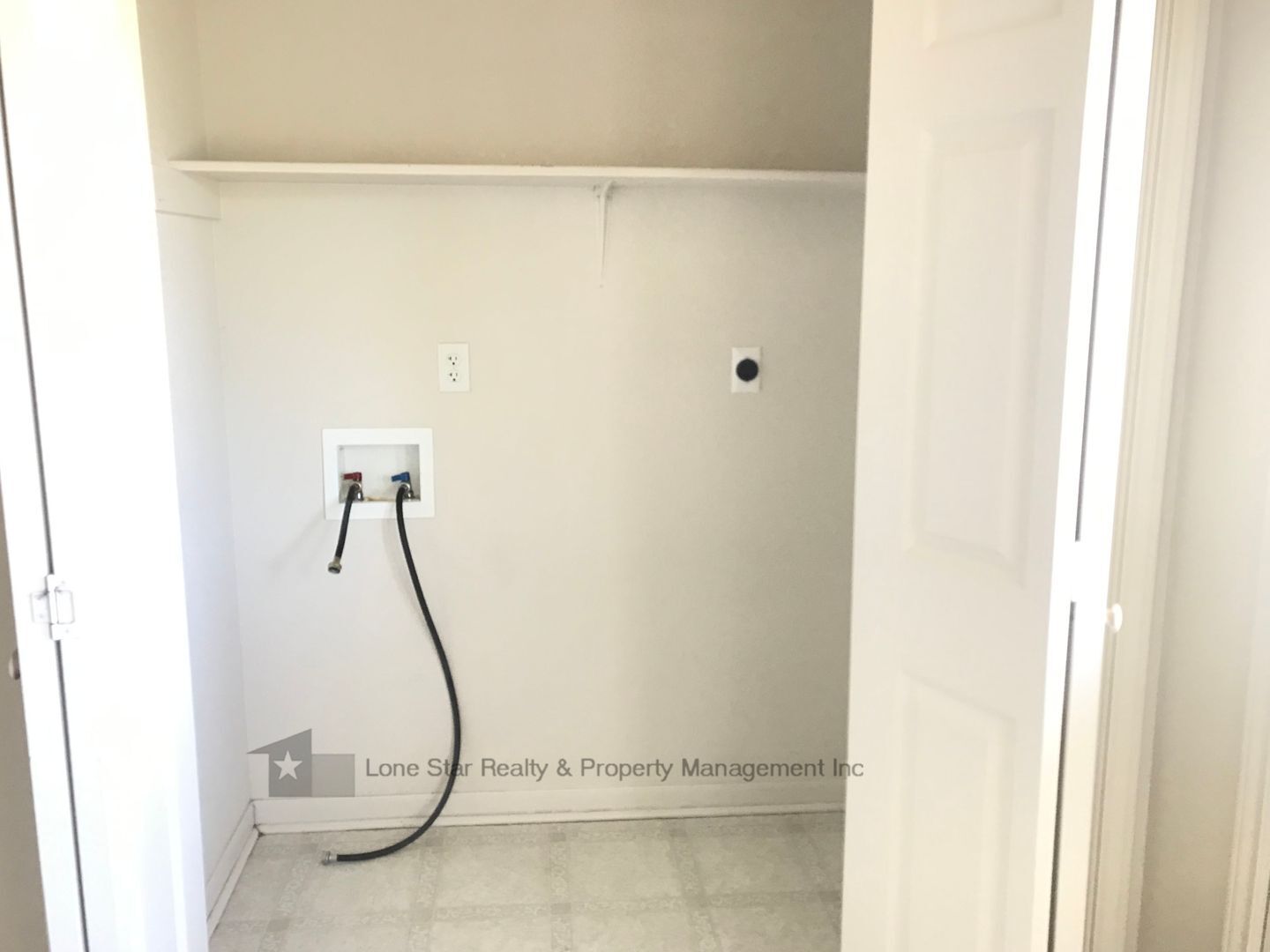Building Photo - 3602 Littleleaf Dr