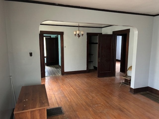 Building Photo - 853 N College St