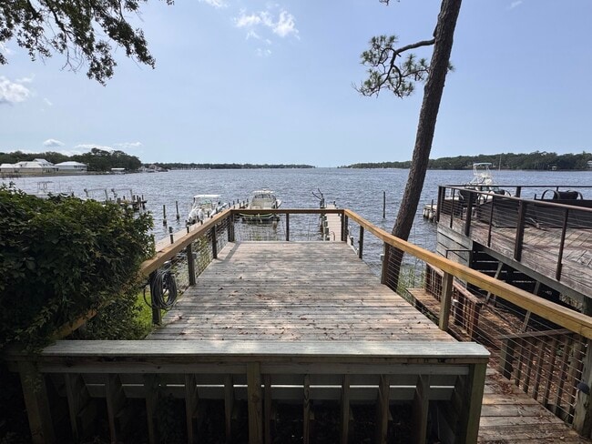 Building Photo - 806 Regatta Dr
