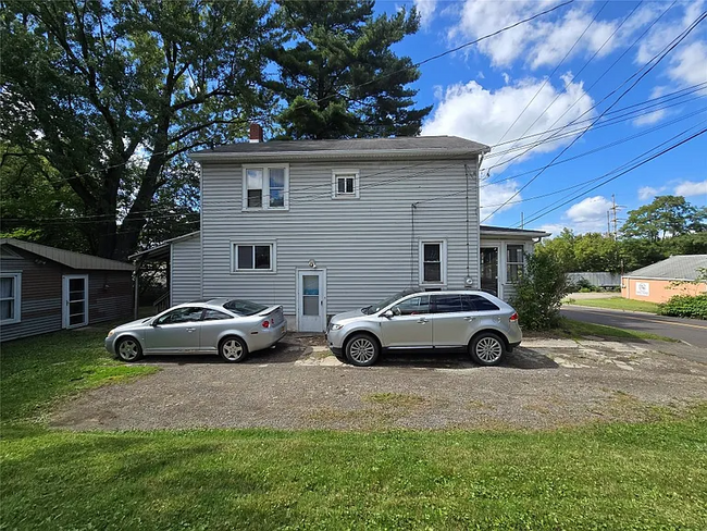 Building Photo - 122 Bevier St