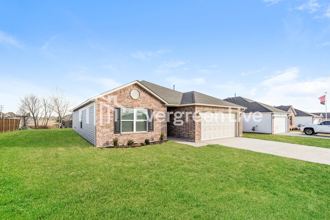 Building Photo - 23007 S King Rdg Dr