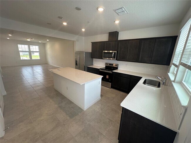 Building Photo - 4620 ORCHARD VIEW Aly
