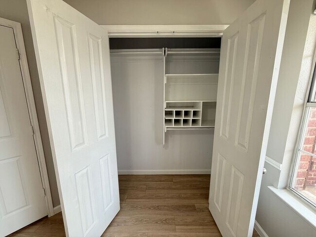 Building Photo - 1909 Morning Dove Dr