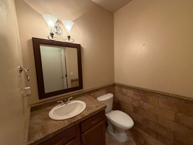 Building Photo - 4 Bedroom Home Plus Office Available Near Eubank Blvd NE & Paseo Del Norte!