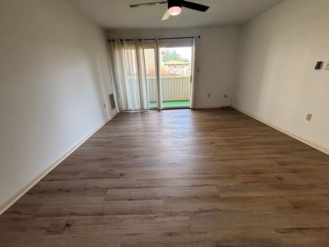 Building Photo - 5260 Crossbow Cir