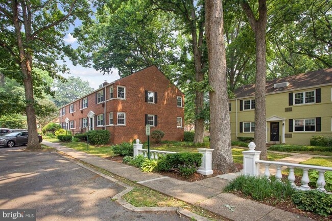 Building Photo - 209 N Trenton St