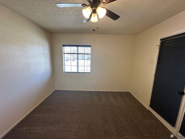 Building Photo - 7806 E Topeka Pl