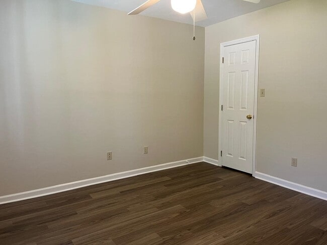 Building Photo - 456 High Point Ln