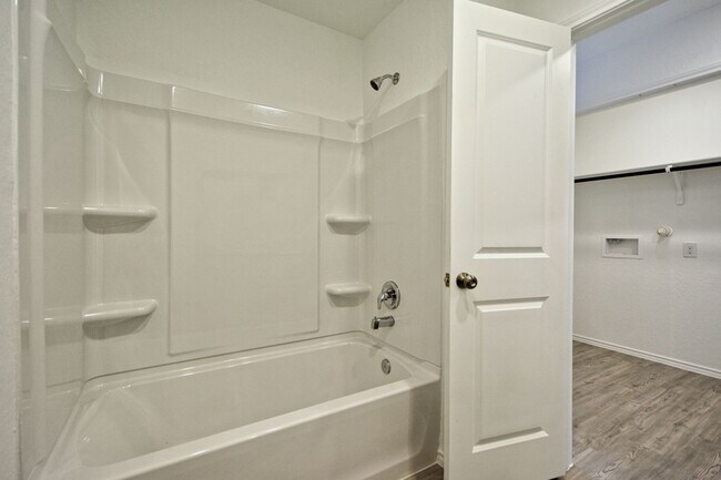 Building Photo - 766 Tulsa Trl