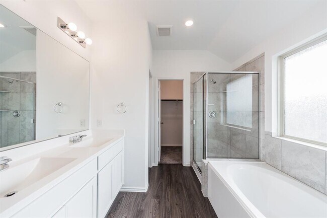 Building Photo - 26047 Steele Flower Dr