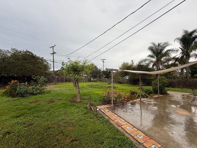 Building Photo - Charming 2BR/1BA home available in La Mesa with Large backyard!