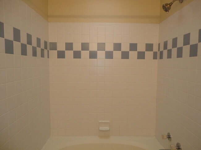 Building Photo - 6801 Augusta Hills Dr NE