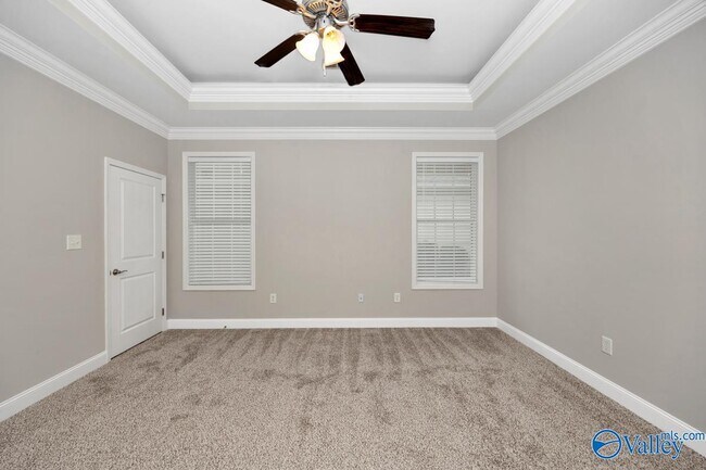 Building Photo - 74 NW Moore Farm Cir