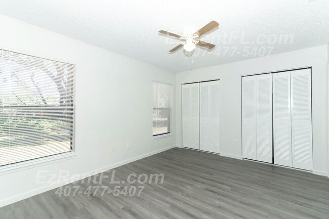 Building Photo - Summer Special! Charming 2 Bed/2 Bath Vill...