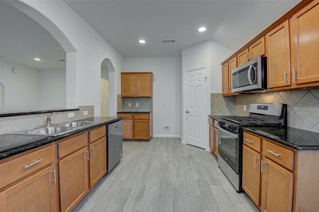 Building Photo - 32403 Cross Spring Park Ln