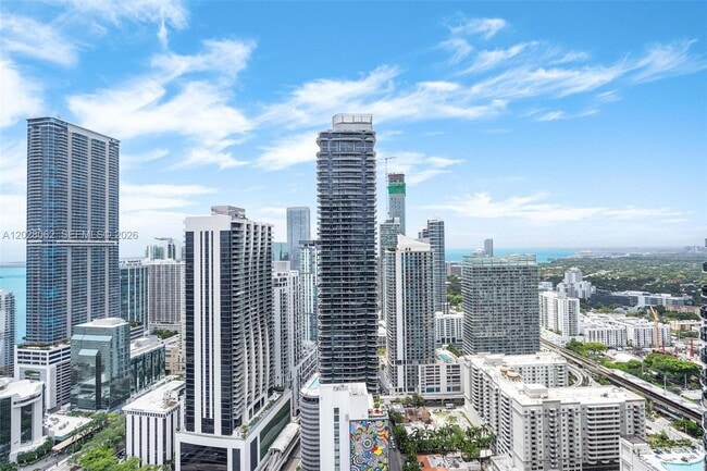 Building Photo - 801 S Miami Ave