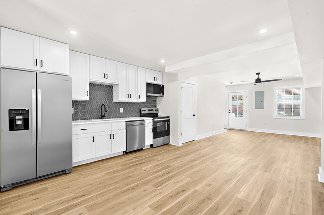 Building Photo - 24 Blake St