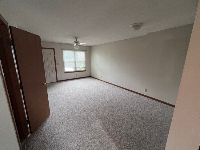 Building Photo - Sycamore Lane Apartments I