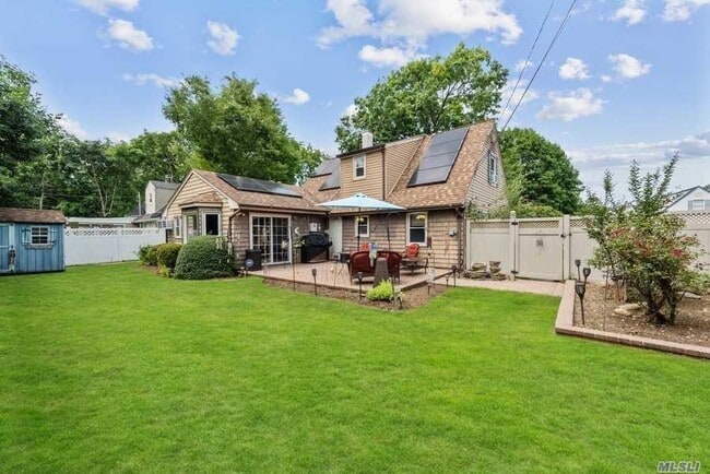 Building Photo - 341 Pin Oak Ln