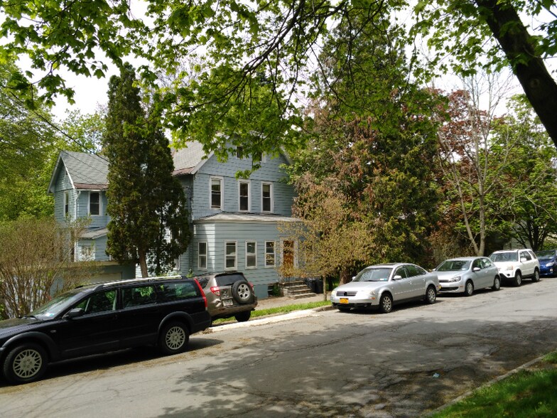 Building Photo - 206 Schuyler Pl