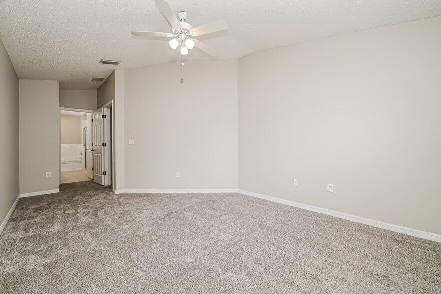 Building Photo - 11025 Whittney Chase Dr